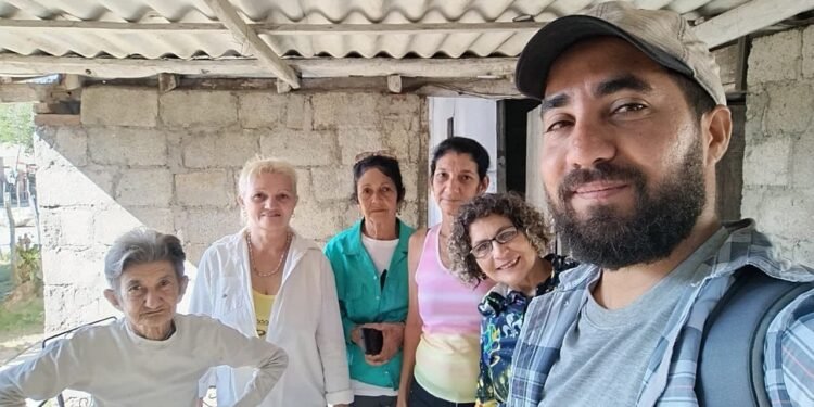 Evangelism in Las Tosas 11/03/2025