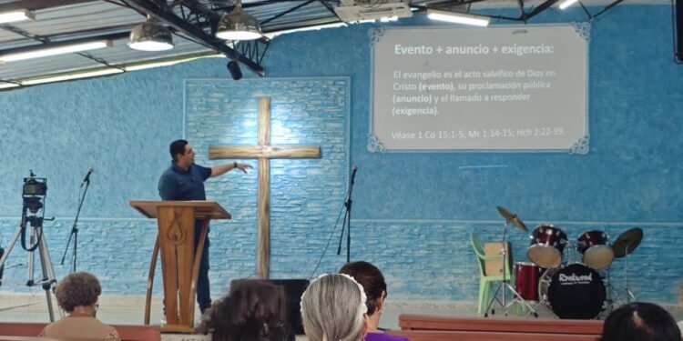 Evangelism Workshop in Cuba through TOSI.