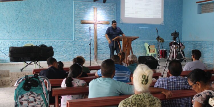 Evangelism Workshop in Cuba through TOSI.