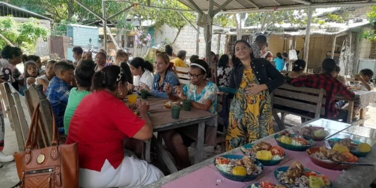 Help for the victims of Hurricane Melissa in Cueto, Holguín, Cuba.