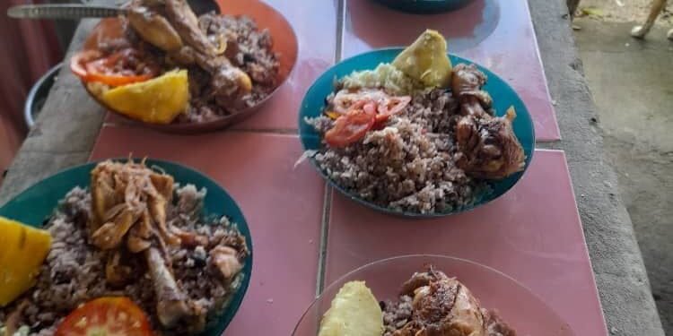 Help for the victims of Hurricane Melissa in Cueto, Holguín, Cuba.