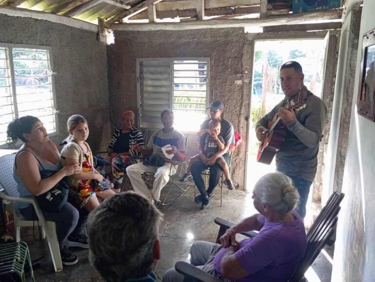 Evangelism in Remote Communities, Quintín Banderas, Villa Clara
