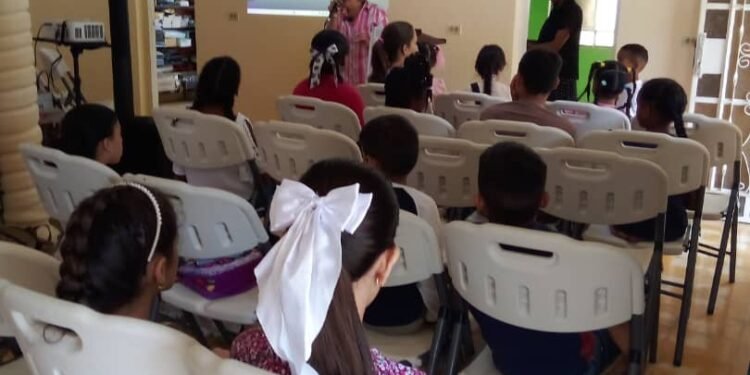 Spring Bible School at the Second Baptist Church of Yaguajay