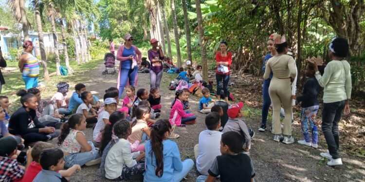 Spring Bible School at the Second Baptist Church of Yaguajay