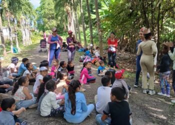Spring Bible School at the Second Baptist Church of Yaguajay
