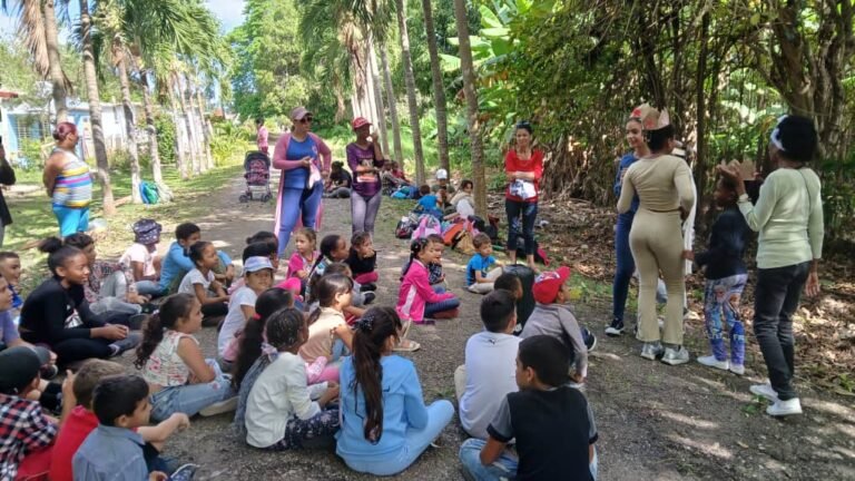 Spring Bible School at the Second Baptist Church of Yaguajay