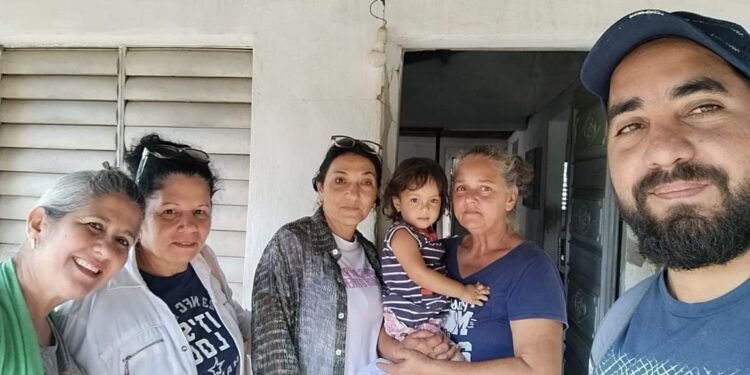 Evangelistic Campaign in Entronque de Guasimal, Cuba.