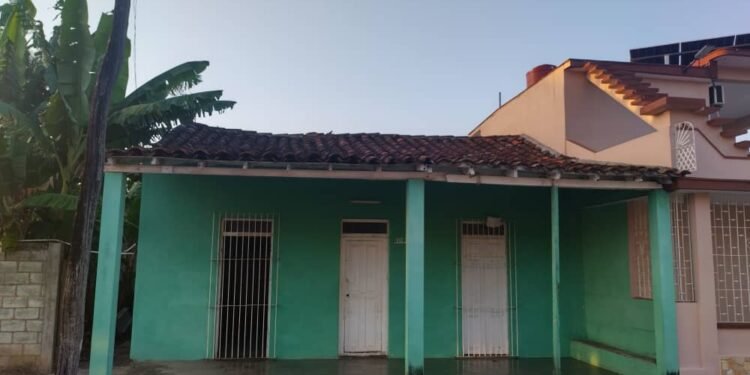 Repair of the Cabaiguan Baptist Church, Cuba.