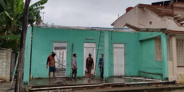 Repair of the Cabaiguan Baptist Church, Cuba.