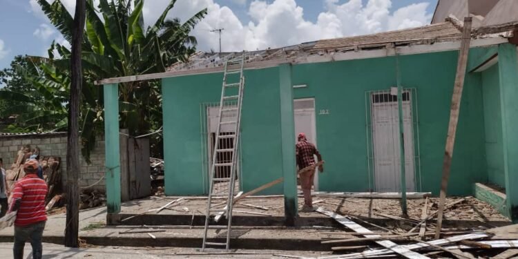 Repair of the Cabaiguan Baptist Church, Cuba.