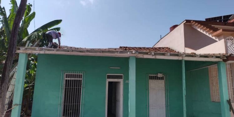 Repair of the Cabaiguan Baptist Church, Cuba.