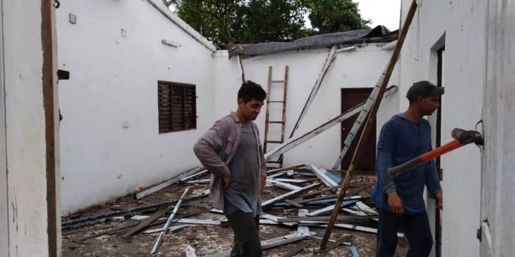 Repair of the Cabaiguan Baptist Church, Cuba.