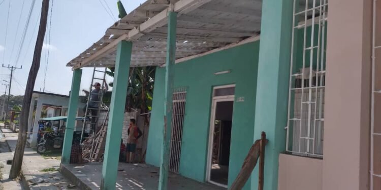 Repair of the Cabaiguan Baptist Church, Cuba.