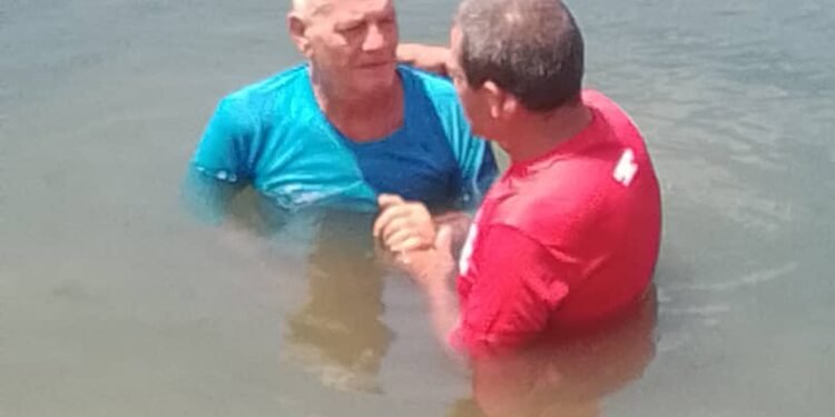 Baptisms in Las Llanadas and Jobo Rosado, Cuba