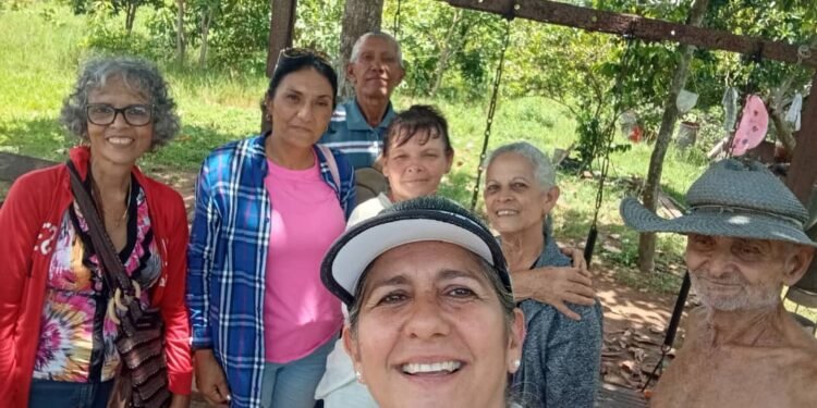 Evangelism in Entronque de Guasimal, Cuba.