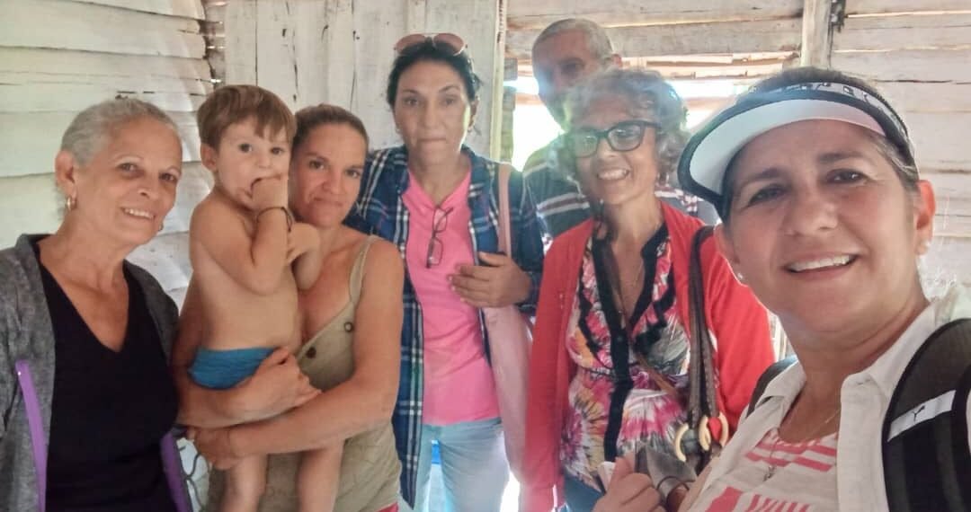 Evangelism in Entronque de Guasimal, Cuba.