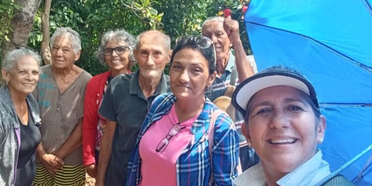 Evangelism in Entronque de Guasimal, Cuba.