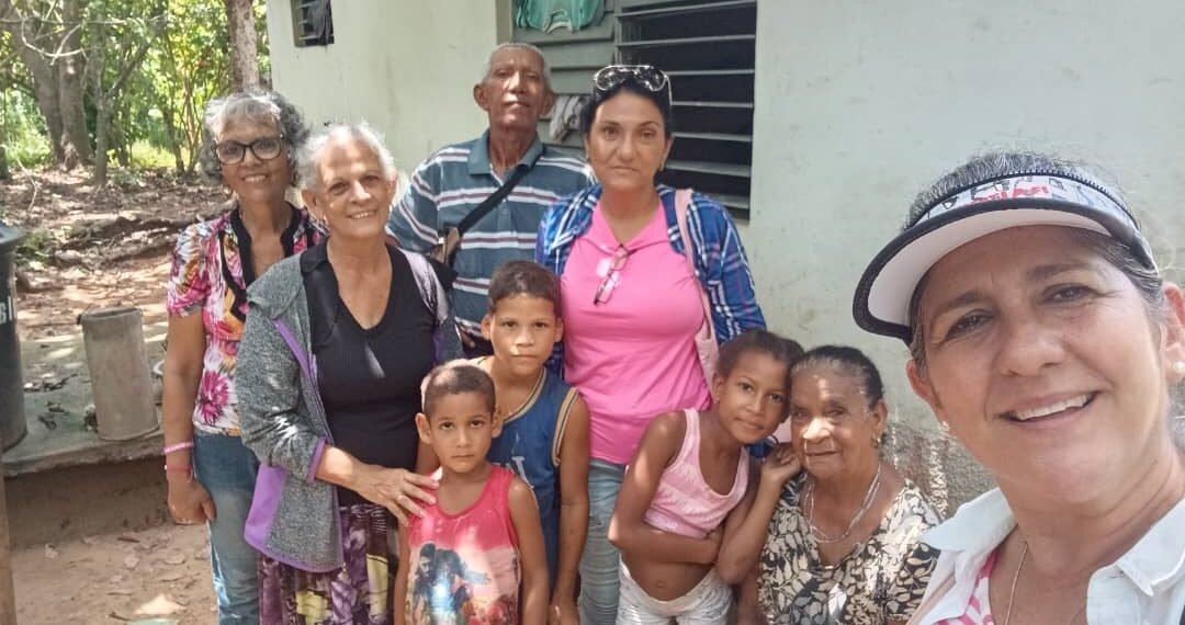 Evangelism in Entronque de Guasimal, Cuba.