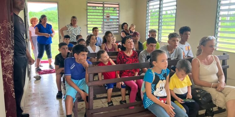 Bible School in Entronque de Guasimal, Cuba.