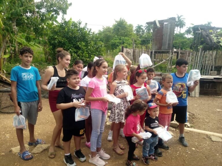Viana Hosts Summer Bible School with 20 Children